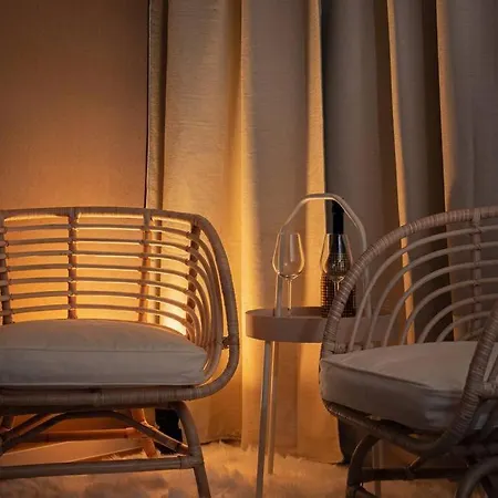 公寓 New Cute Studioapartment In + Free Bikes *